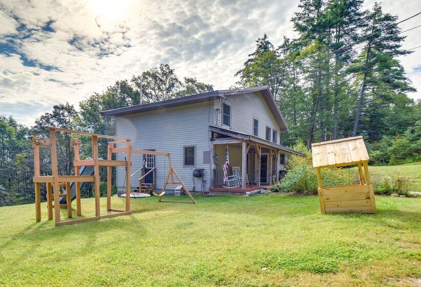 Meredith Home W/ Deck: 6 Mi To Lake Winnipesaukee!