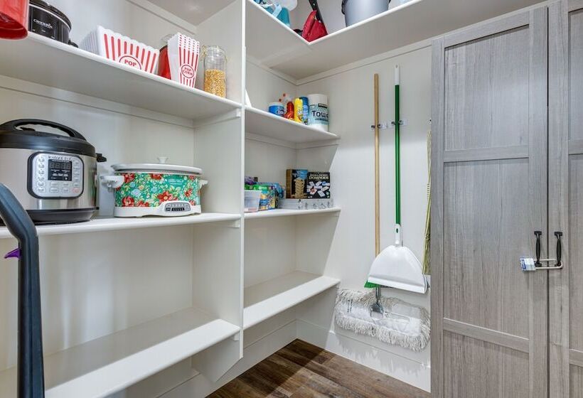 Modern Island Park Cabin ~ 23 Mi To Yellowstone!