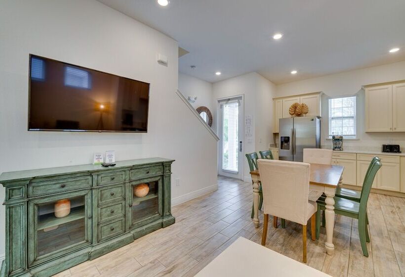 Modern Kissimmee Cottage ~ 5 Miles To Disney Parks