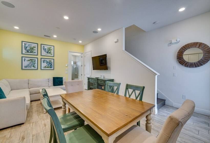 Modern Kissimmee Cottage ~ 5 Miles To Disney Parks