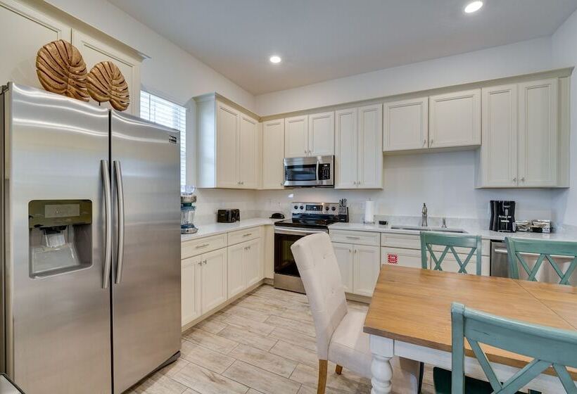 Modern Kissimmee Cottage ~ 5 Miles To Disney Parks