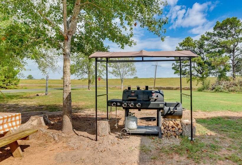 Modern Winnie Cottage W/ Grill On Half Acre!