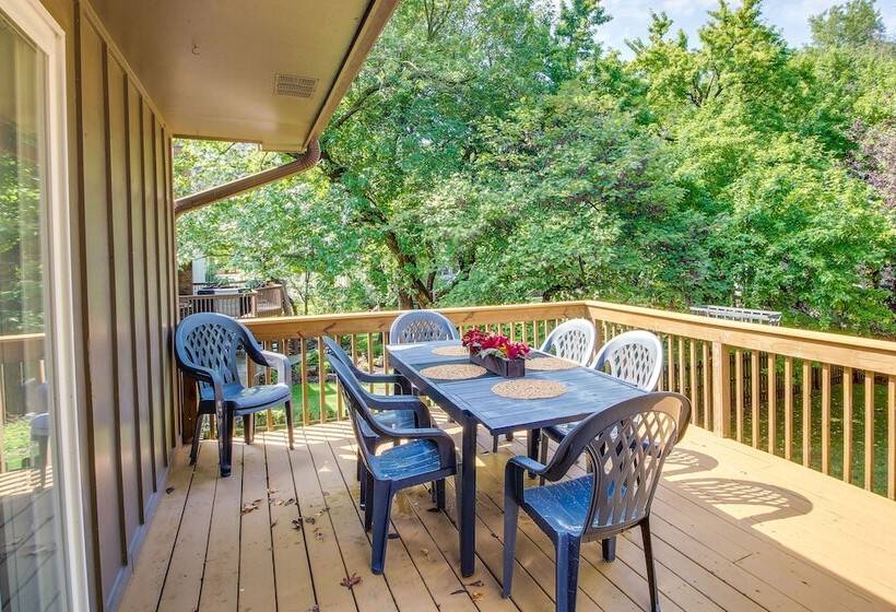 Overland Park Home W/ Fenced In Yard & Gas Grill!