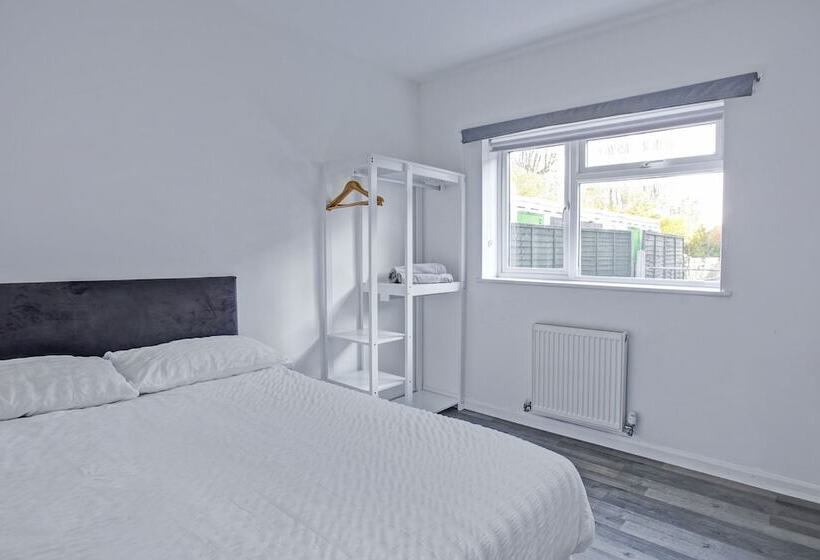 Oyo Aparthotel Hathern