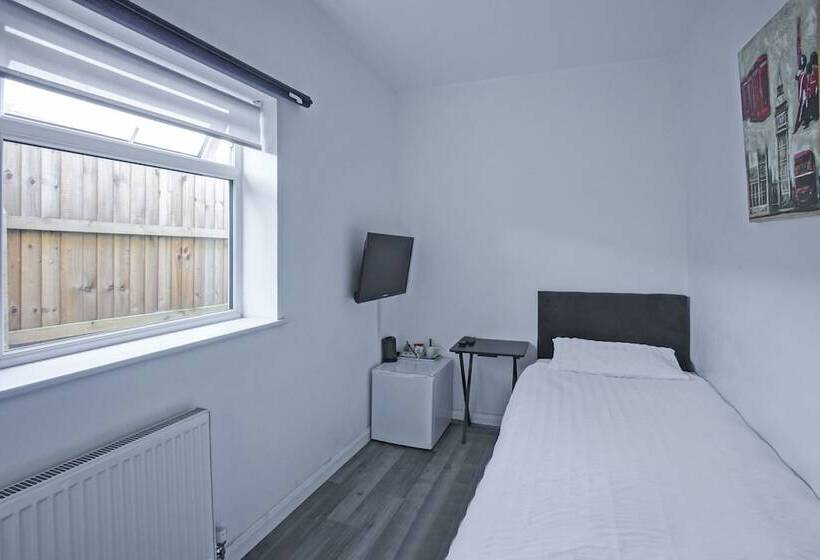 Oyo Aparthotel Hathern