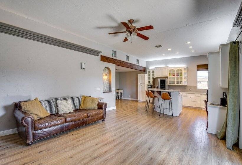 Palm Desert Home W/ Pool, Near Shops On El Paseo!