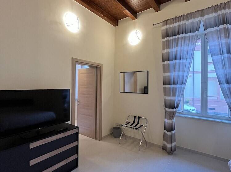 פנסיון In Centro   Rooms And Apartments