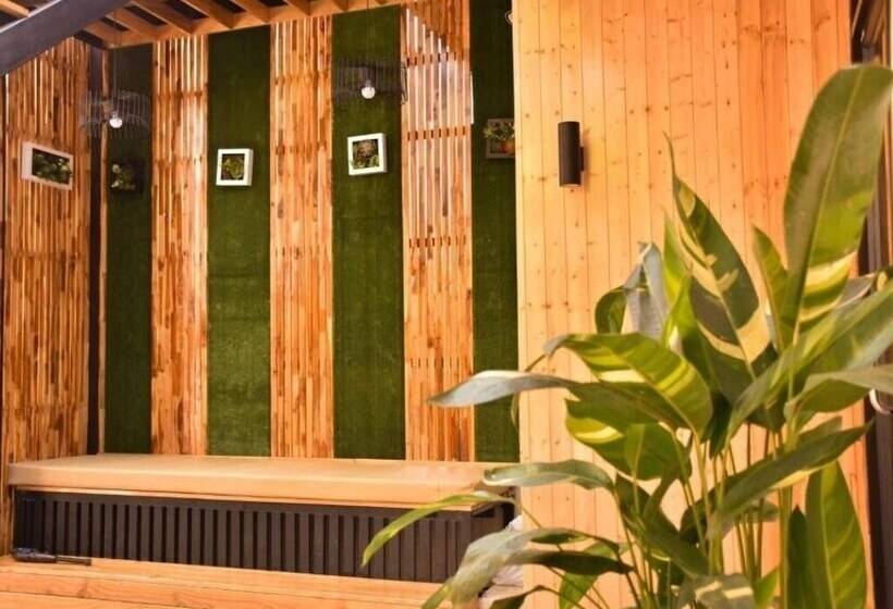 פנסיון Momento Bangtao Beach