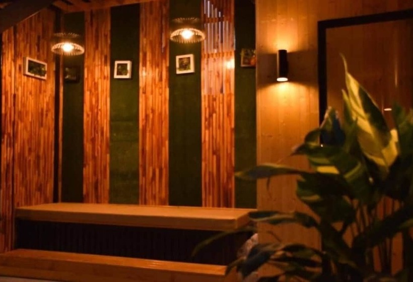 פנסיון Momento Bangtao Beach