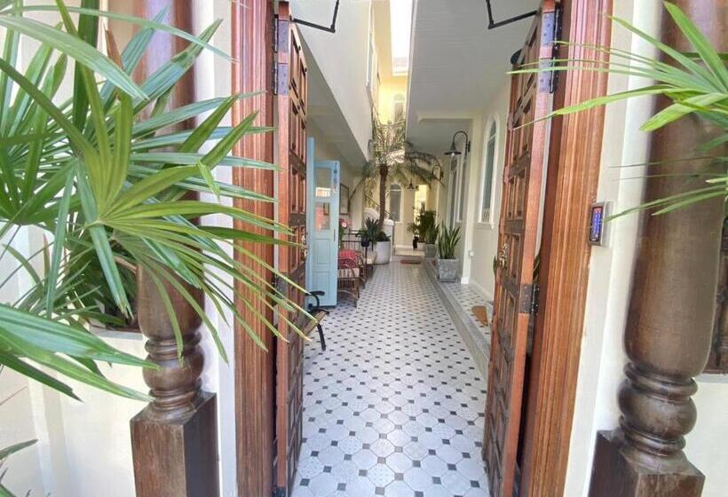 膳宿费 Pran@kumuang Boutique House