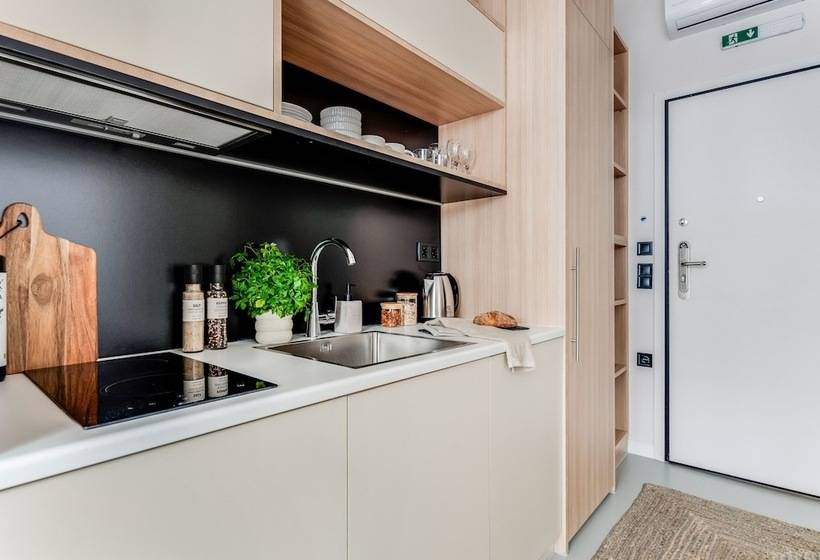 بنسيون Sanders Port   Modest Studio Near Piraeus Port