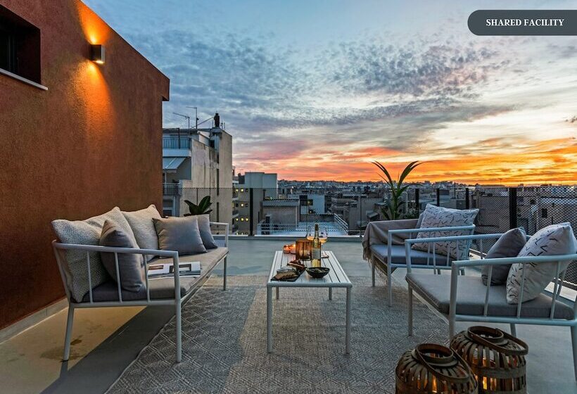 بنسيون Sanders Port   Modest Studio Near Piraeus Port