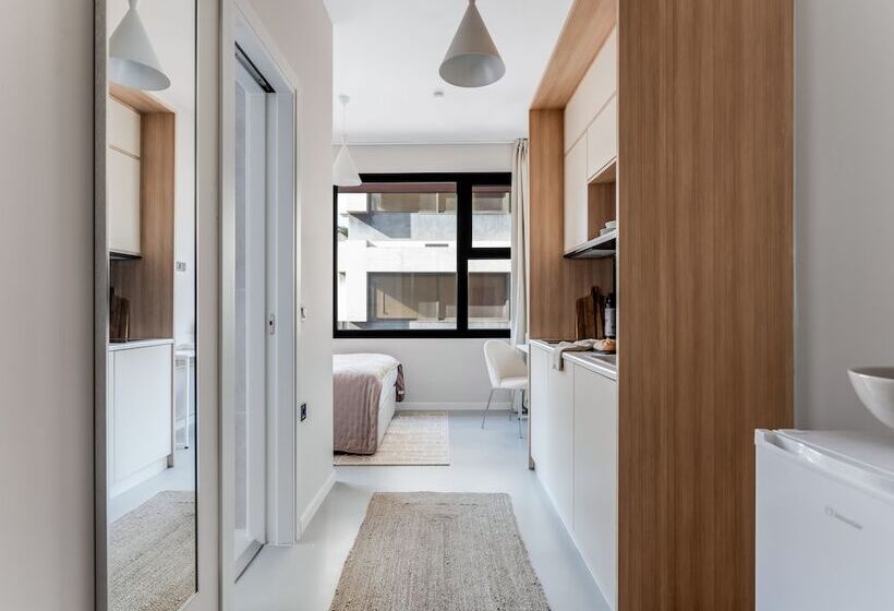 Пансион Sanders Port   Sweet Studio Near Piraeus Port