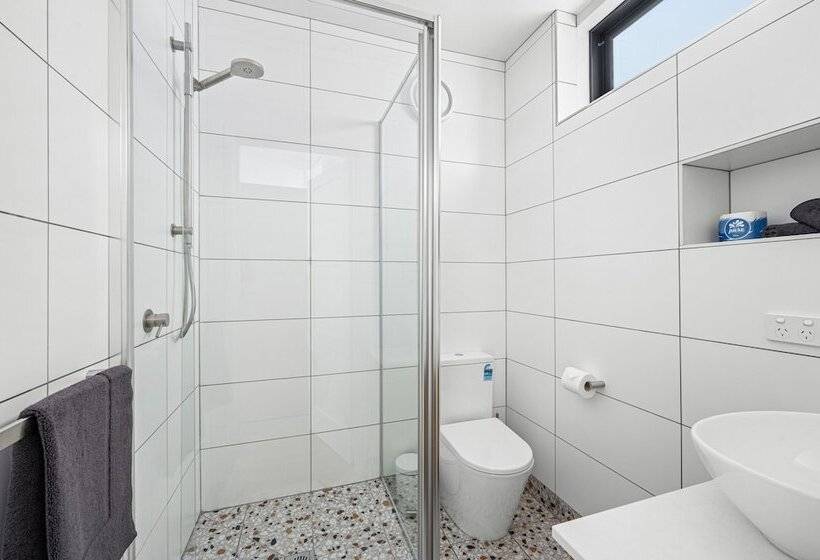 Peppertree Apartments