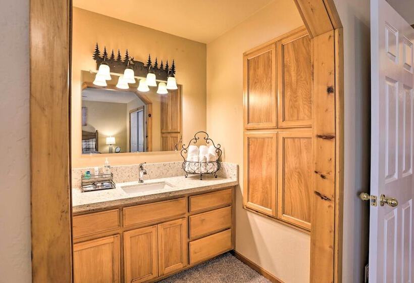 Pet Friendly Big Bear Cabin ~ 6 Mi To Ski Resorts!