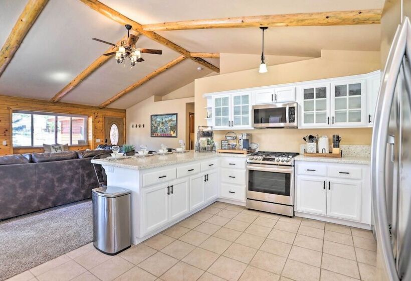 Pet Friendly Big Bear Cabin ~ 6 Mi To Ski Resorts!