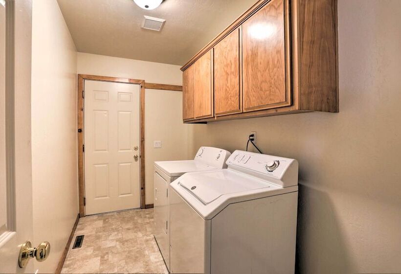 Pet Friendly Big Bear Cabin ~ 6 Mi To Ski Resorts!