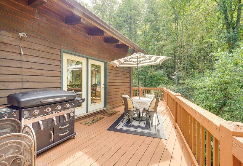 Home On 60 Acres Near Beech Mtn!