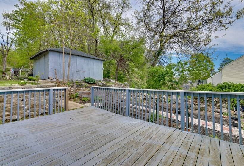 Pet Friendly Connecticut Retreat Near Golfing!