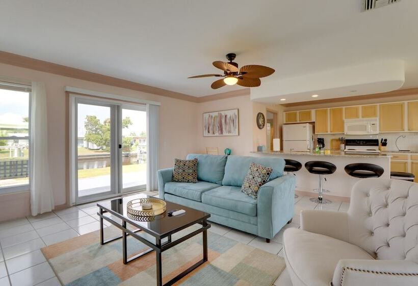 Pet Friendly Port Charlotte Home W/ Canal Access!