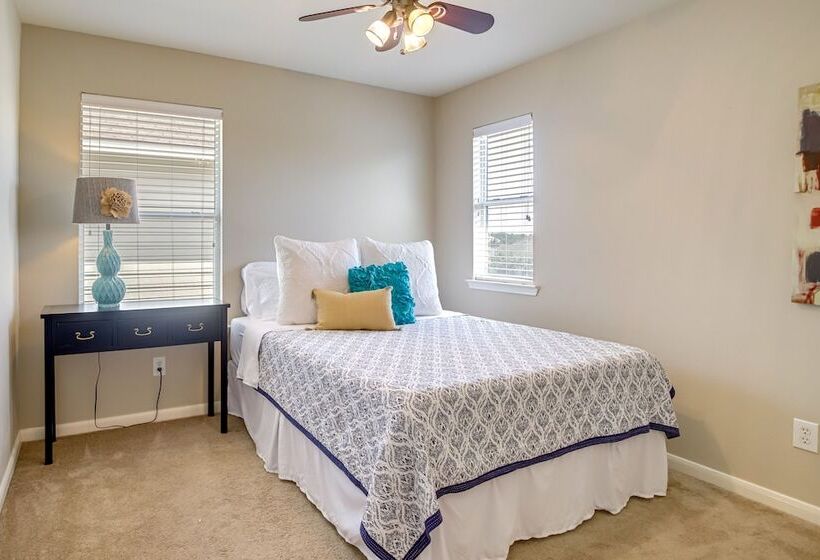 Pet Friendly Tomball Home ~ 8 Mi To Burroughs Park