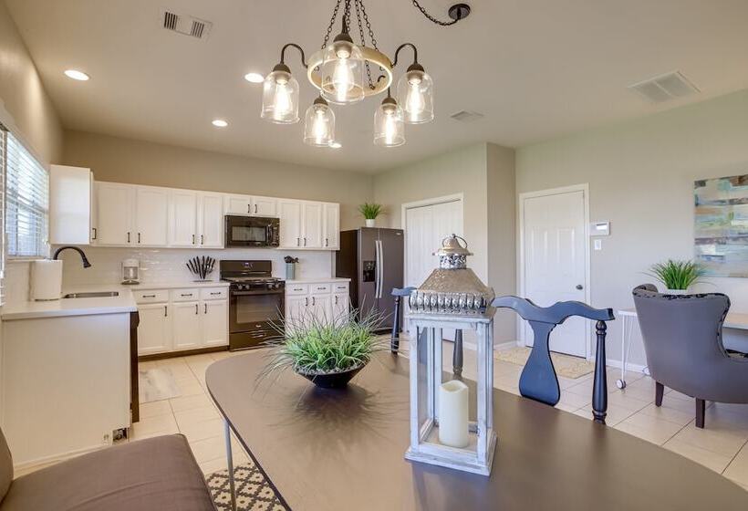 Pet Friendly Tomball Home ~ 8 Mi To Burroughs Park