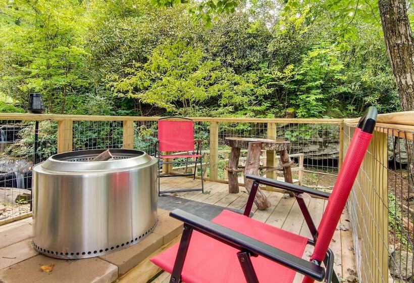 Pisgah Forest Cabin W/ Mountain + Waterfall Views!