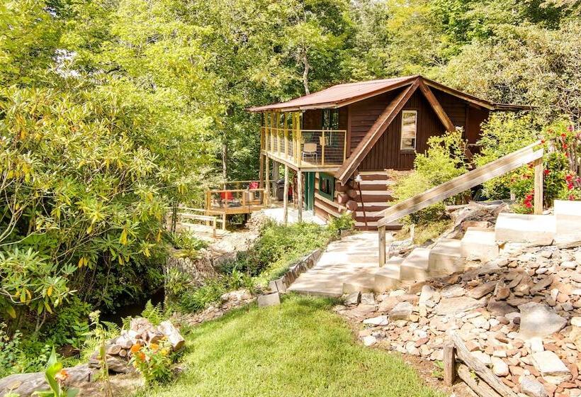 Pisgah Forest Cabin W/ Mountain + Waterfall Views!