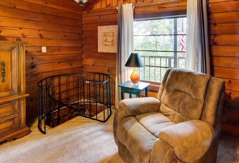 Pisgah Forest Cabin W/ Mountain + Waterfall Views!