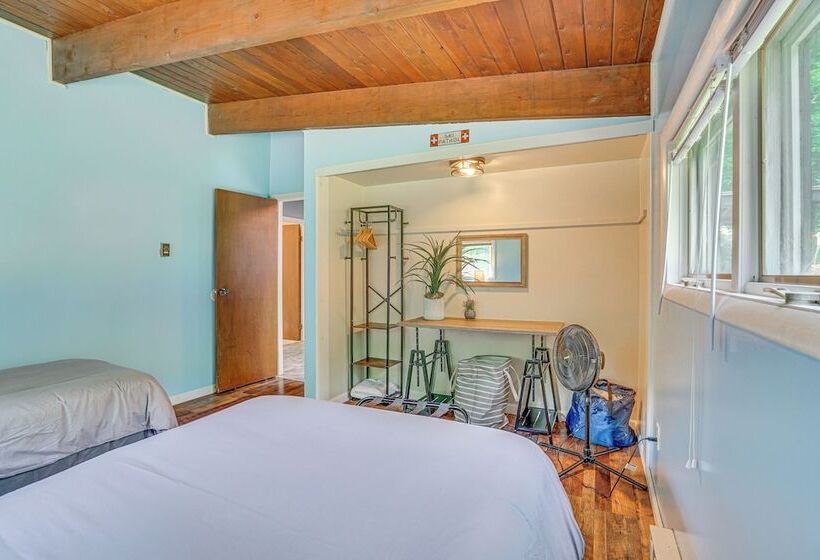 Alpine House  Modern Delevan Cabin On 2 Acres