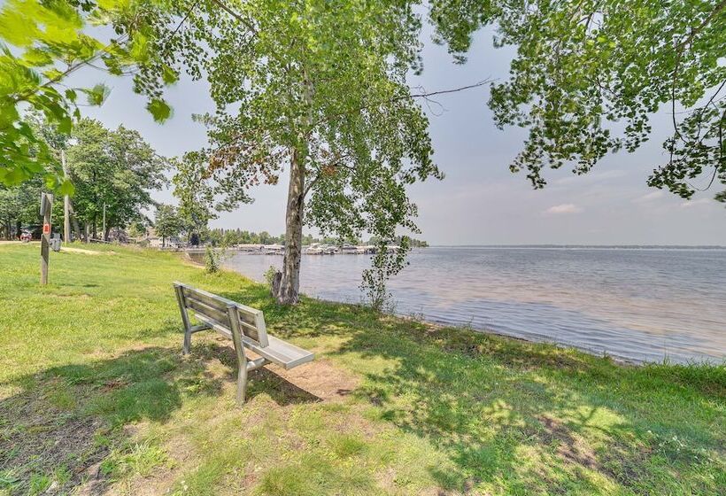 Prudenville Family Home W/ Game Room & Fire Pit!