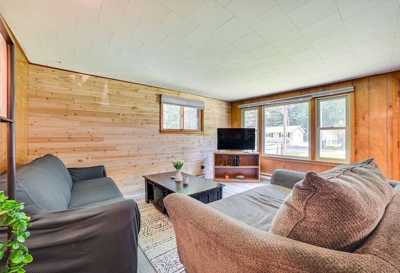 Prudenville Family Home W/ Game Room & Fire Pit!