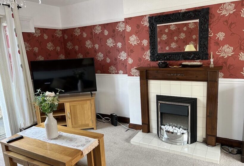 레지던스 Carlisle The Cathedral City And Gateway In Cumbria