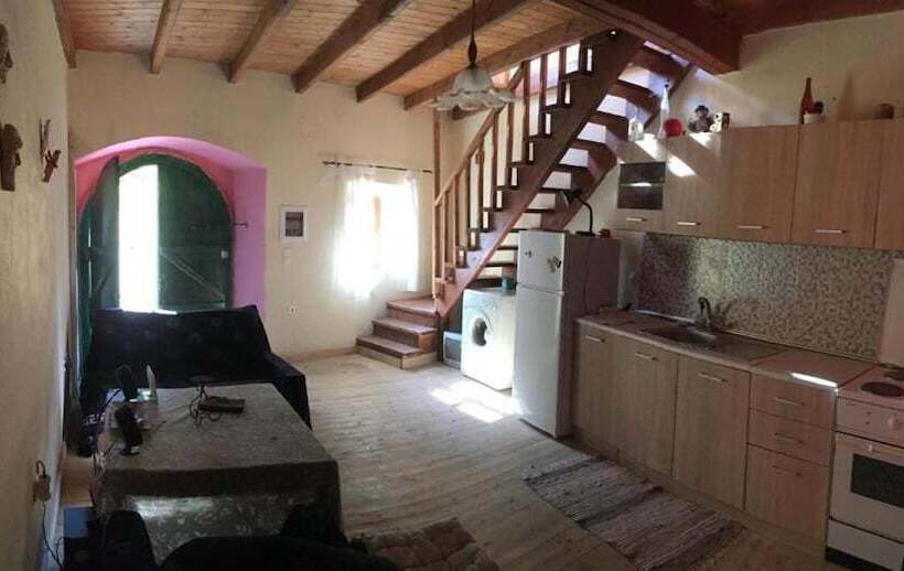 레지던스 2 Floors House In Sinarades Near Beach