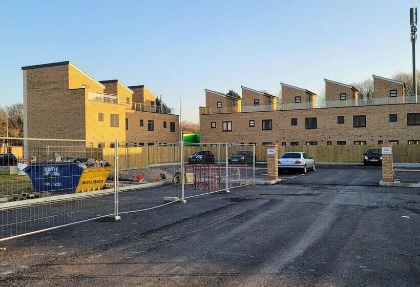 레지던스 Impeccable 2 Bed House In Milton Keynes