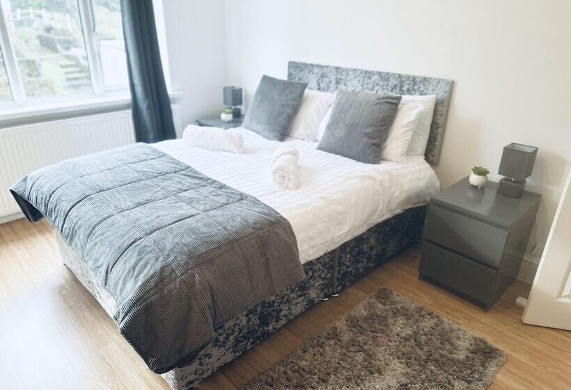 דירת נופש Impeccable 3 Bed House In Nottingham Central