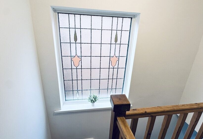 דירת נופש Impeccable 3 Bed House In Nottingham Central