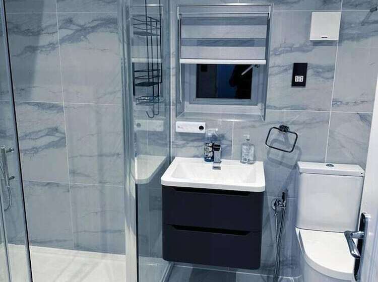 اقامتگاه Serenity Haven 4 Bed With Hottub,games,gym & More