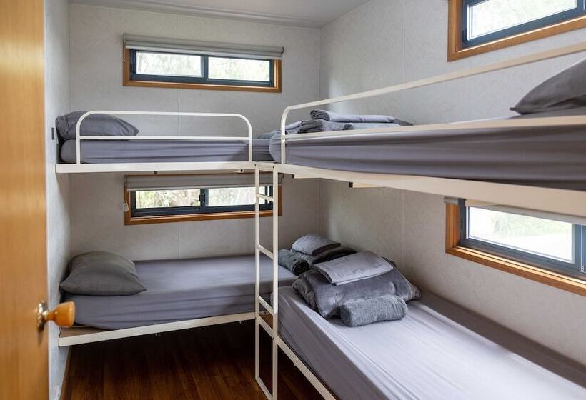 אתר נופש Coonamble Riverside Caravan Park