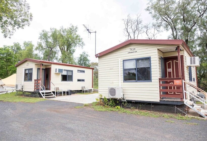 אתר נופש Coonamble Riverside Caravan Park