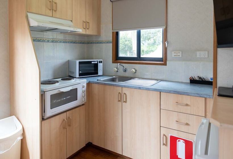 אתר נופש Coonamble Riverside Caravan Park