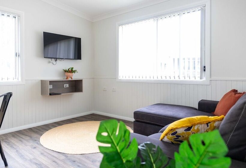 אתר נופש Coonamble Riverside Caravan Park