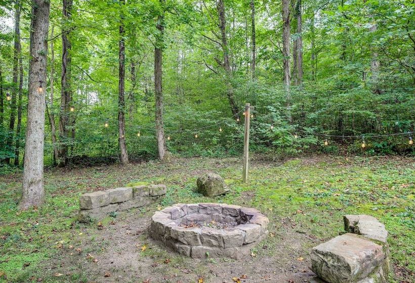 Riverfront Briceville Cabin W/ Patio & Fire Pit!