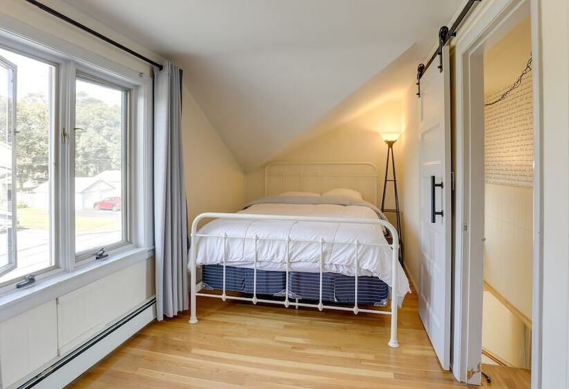 Riverfront New Hampshire Cottage W/ Boat Dock