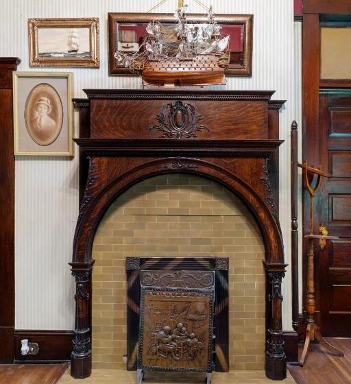 Ross Mansion Bed & Breakfast