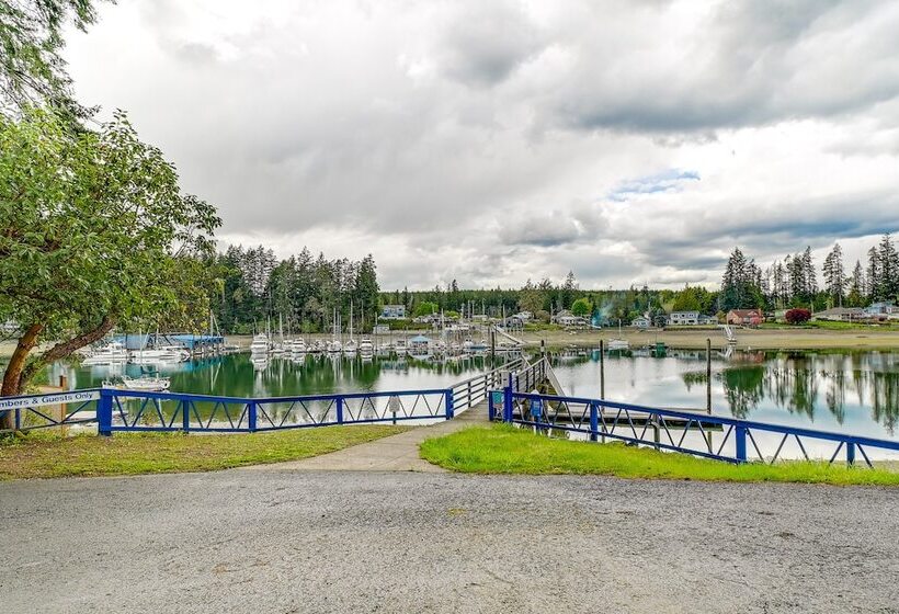 Rustic Allyn Cabin: Private Isl Community W/ Kayak