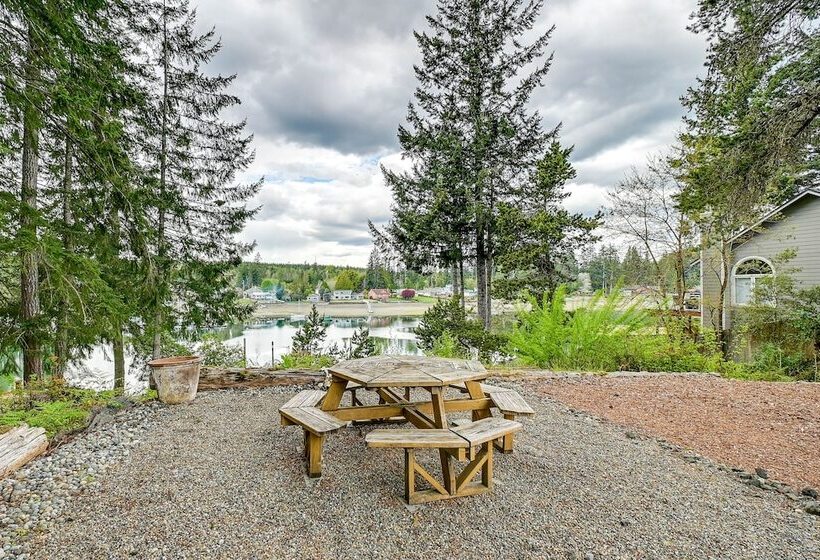 Rustic Allyn Cabin: Private Isl Community W/ Kayak