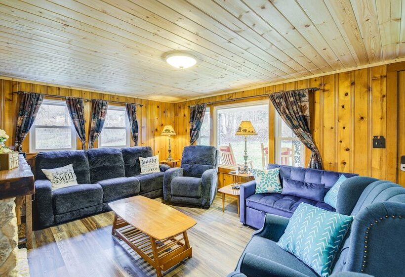 Furnished Deck: Rustic Cabin In Cosby!