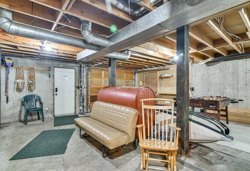 Rustic Government Camp Cabin W/ Mountain Views!