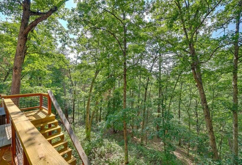 Secluded Ozark Mtn Cottage W/ Wraparound Deck